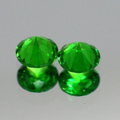 0.33ct/2P天然デマントイドガーネット【ロシア】 ペア