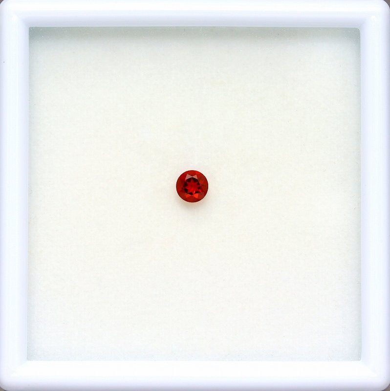 天然アンデシン 0.22ct 【オレンジッシュレッド】 ラウンド