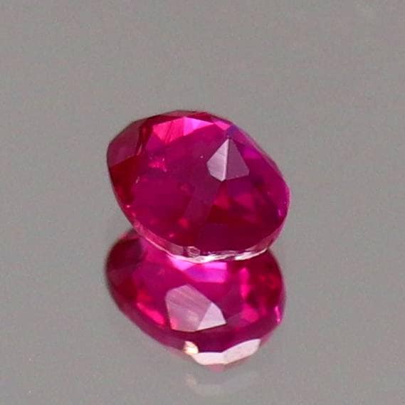 天然ルビー 0.26ct 【非加熱レッド】 ミャンマー GIA鑑別付