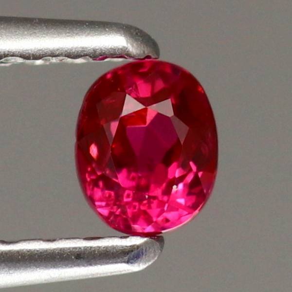 天然ルビー 0.26ct 【非加熱レッド】 ミャンマー GIA鑑別付