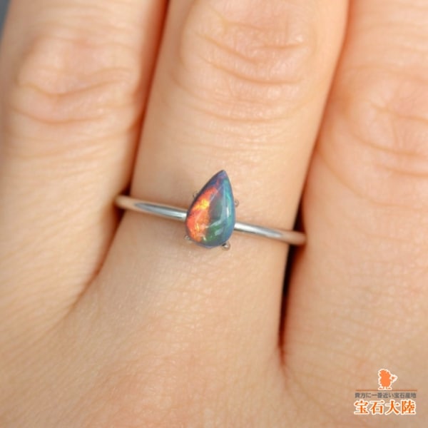 珍しい透明感 ウェロー産 ブラックオパール 無染色11.37ct W007 天然ブラックオパール 0.55ct【ローリング遊色】