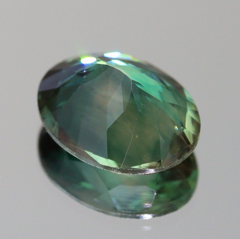 天然オレゴンサンストーン 1.50ct 【ラブラドライト】 美グリーン