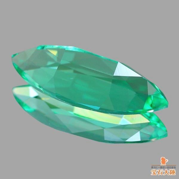 天然エメラルド 0.65ct 【美発色・ノンオイル】 清廉なマーキス GIA鑑別付