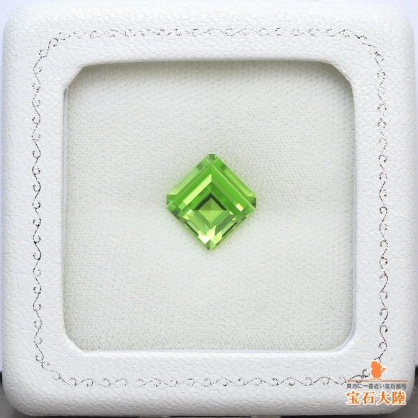 天然ペリドット 4.57ct 【ミントカラー】アメリカンカット 美品 パキスタン