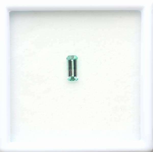 バイカラーベリル原石6/六角形グリーン多め TUv31mTqXSaq.jpg?width=768