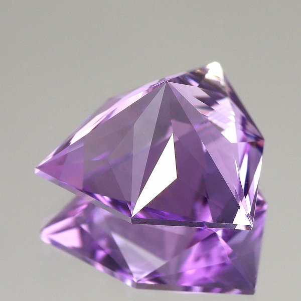 天然アメシスト 3.91ct 【カスタムカット】 ブラジル