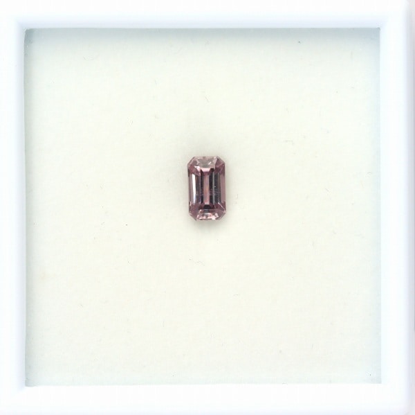 天然ダイアスポア 1.17ct 【パープリッシュピンク】 オクタゴンカット