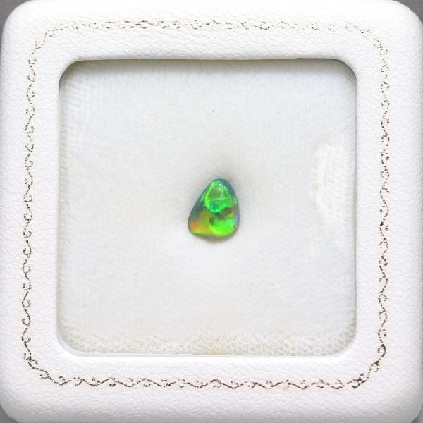 天然ブラックオパール 0.92ct 【オレンジマルチ遊色】 ライトニングリッジ
