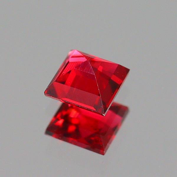 天然スピネル 0.14ct 【レッド】 ミャンマー