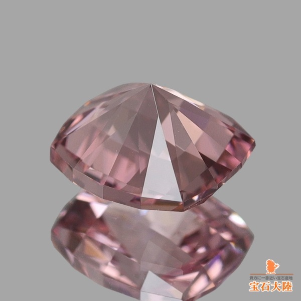 天然マラヤガーネット 0.62ct 【ピクセルカット】 タンザニア