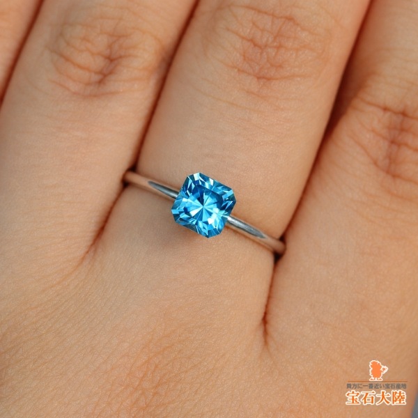 天然ジルコン 1.62ct 【極輝・高品質】ドイツカット マラウイ