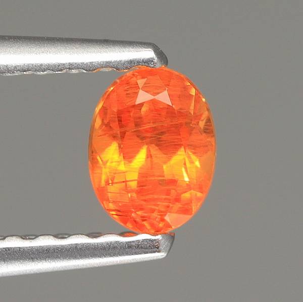天然スペサルティンガーネット 0.36ct 【マンダリン】 個性的なインクル