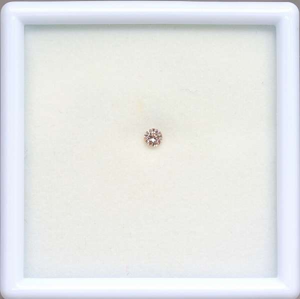 3.0mm◇天然マラヤガーネット 【カラーシフト】 シャンパン