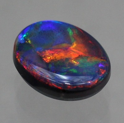 天然ブラックオパール 1.61ct【レッド&ブルー遊色】