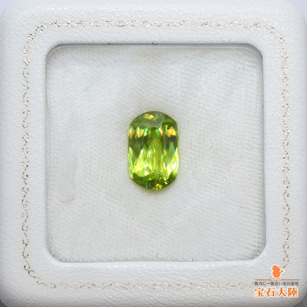 天然スフェーン 6.65ct 【極上の輝き】イエロニッシュグリーン