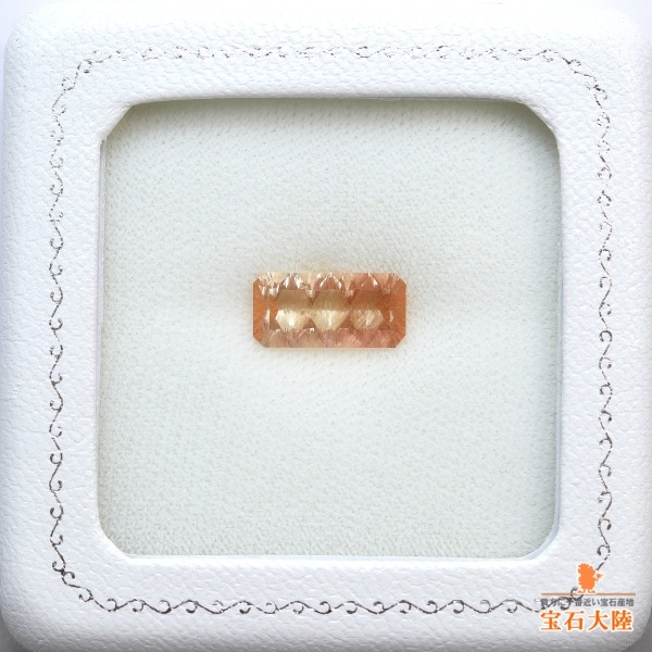 天然オレゴンサンストーン 2.69ct 【コンケーブ】 ラブラドライト