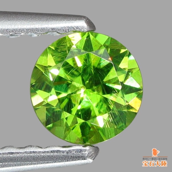 天然デマントイドガーネット 0.39ct 【ホーステールインクルージョン】 ロシア