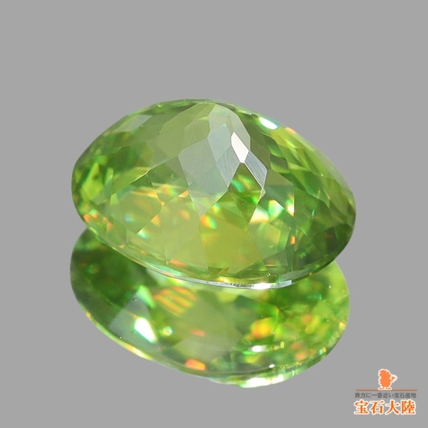 天然スフェーン 1.32ct 【煌めくイエロニッシュグリーン】 マダガスカル