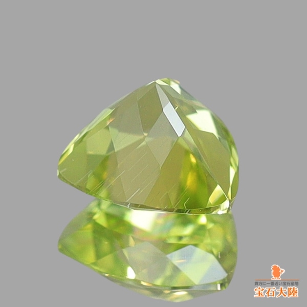 天然ペリドット 0.40ct 【隕石・パラサイト】トリリアント