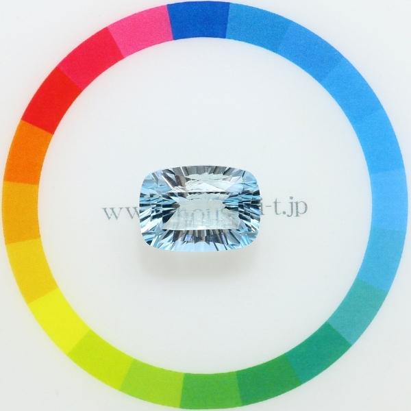 天然トパーズ 8.37ct 【ブルー】コンケーブカット