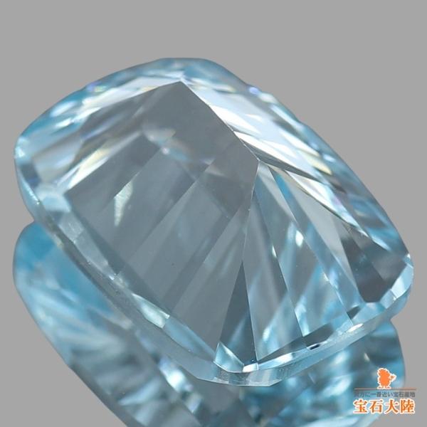 天然トパーズ 8.37ct 【ブルー】コンケーブカット