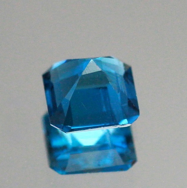 0.25ct天然アフガナイト【美色ブルー】アフガニスタン