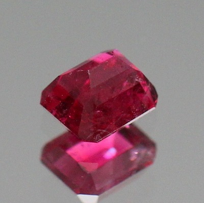 天然レッドベリル 0.12ct 【ノンオイル】 GIA鑑別付 