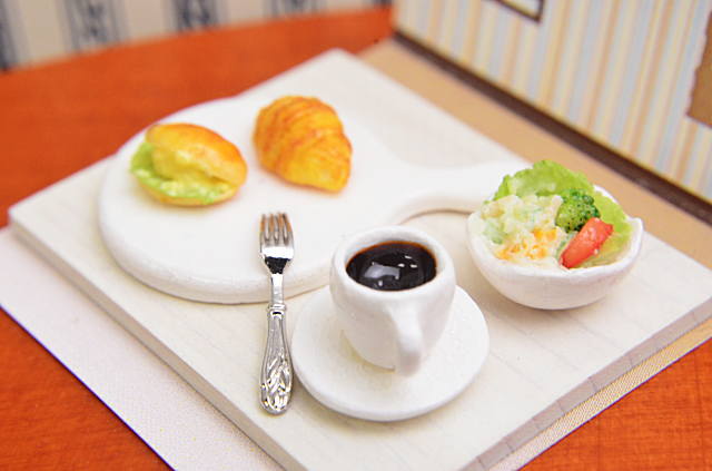 ★【販売終了】ミニチュアフード モーニングセット(陶器) 作家：糟谷由美子さん [品番：26432][m-s]【ネコポス配送対応】