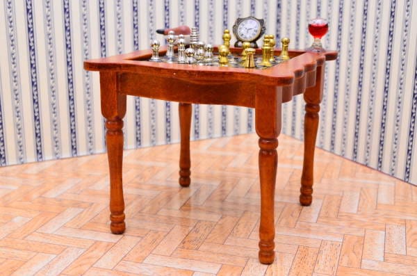 Reutter】ロイターポーセリン ミニチュア家具 チェステーブル [RP1825