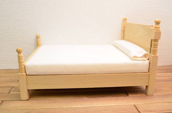 ミニチュア家具 クラシック ダブルベッド ヘッドボートフラットタイプ
