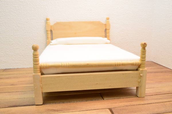 ミニチュア家具 クラシック ダブルベッド ヘッドボートフラットタイプ