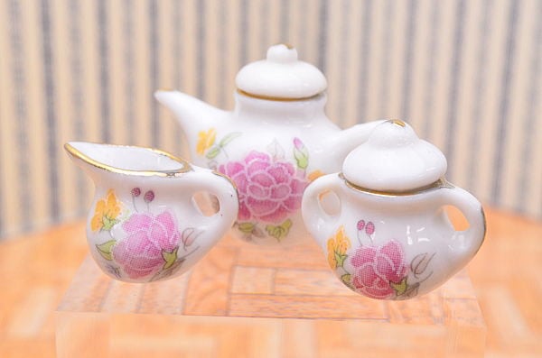 ミニチュア陶器 人気のお手軽シリーズ ティーセット プリント[AD014