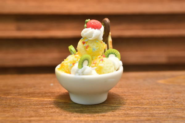 ミニチュアフード アイスクリーム [IC09] 品番：27861 [m-s][imp]【ネコポス配送対応】