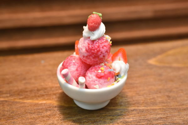 ミニチュアフード アイスクリーム [IC11] 品番：27863 [m-s][imp]【ネコポス配送対応】