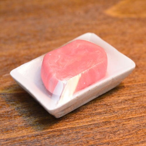 ミニチュアフード 肉パックシリーズ(F) [BUT6] 豚肉 品番：28567 [m-s][imp](1/12スケール)【ネコポス配送対応】