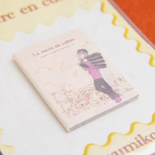 ミニチュア雑貨 ノート(女性) 作家：糟谷由美子さん [品番：26427][m-s]【ネコポス配送対応】