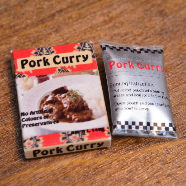 ミニチュアフード ポークカレー 作家：ミニチュア工房 利佳 さん [品番：28704] [m-s] 【ネコポス配送対応】