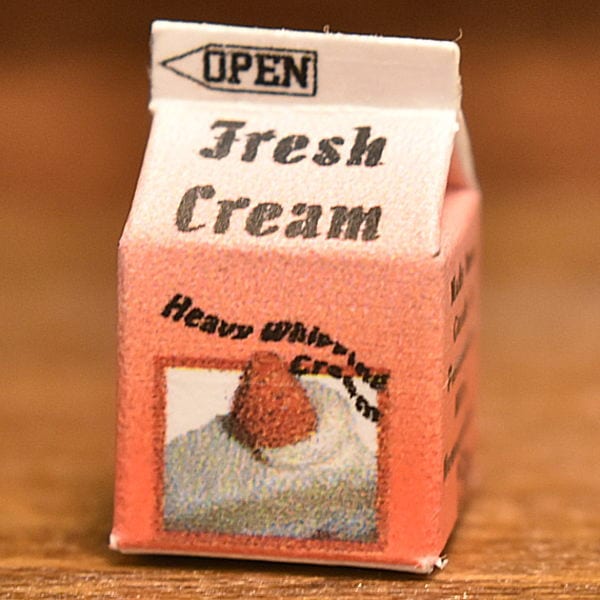 ミニチュアフード 生クリーム(A) 作家：ミニチュア工房 利佳 さん [品番：31854][m-s]【ネコポス配送対応】