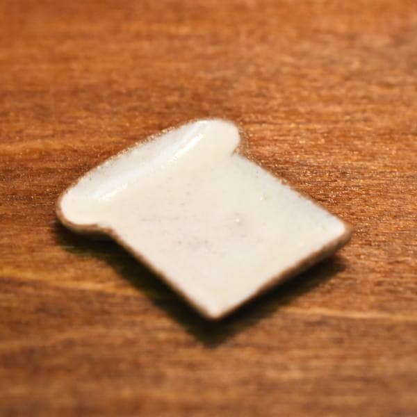 ミニチュア雑貨 パン型のお皿 陶器製 作家：第七工房 さん [品番：31936] [m-s]【ネコポス配送対応】【C】