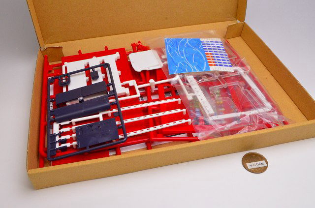 ミニチュア雑貨 1/12スケール 自動販売機 プラモデル 【赤】 (ピンクタンク pinktank) [m-s] 【ネコポス配送対応】