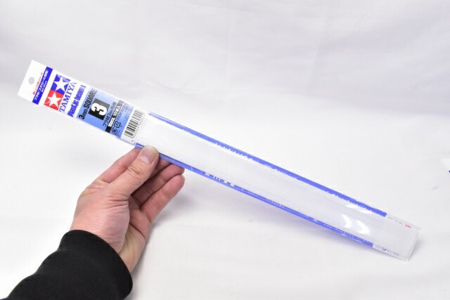 模型製作用品　プラ材 タミヤ 楽しい工作シリーズ No.130 プラ材 3mm 角棒 10本入 (70130