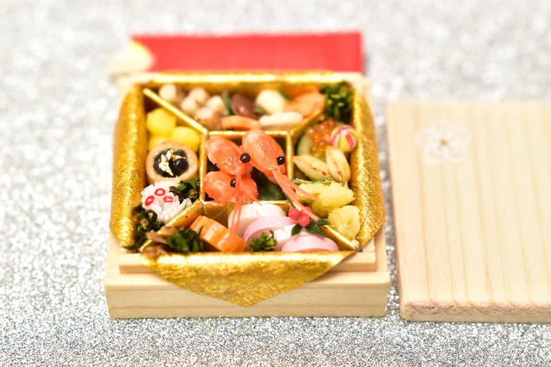 展示のみ】【送料無料】ミニチュアフード おせち一段重 (白木) [品番