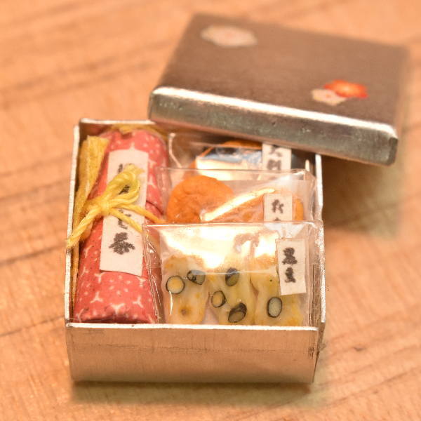 展示のみ】ミニチュアフード 「アルミ缶入り おかき＆ほうじ茶の