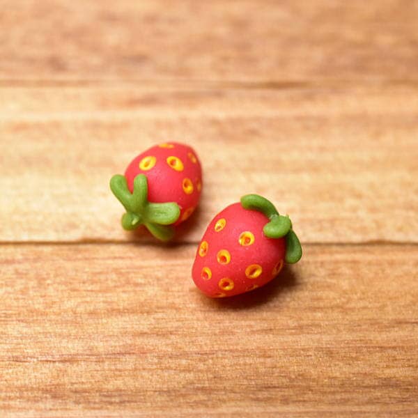 ミニチュアフード 果物シリーズ 【イチゴ [LF14] 2個セット】 (1/12スケール) [m-s]【SM】【ネコポス配送対応】【C】