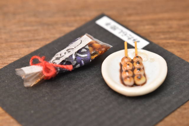 展示のみ】ミニチュアフード 「みたらし団子 No.2」 作家：京都まめ