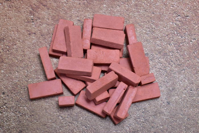 ミニチュアパーツ ミニミニレンガ 【赤レンガ】 100個セット 半サイズ10個付き [AAM0210-100][m-s]【ネコポス配送対応】【C】