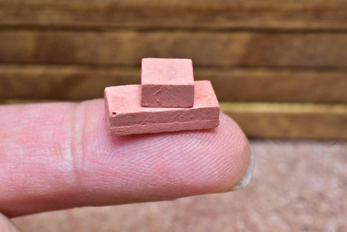 ミニチュアパーツ ミニミニレンガ 【赤レンガ】 100個セット 半サイズ10個付き [AAM0210-100][m-s]【ネコポス配送対応】【C】