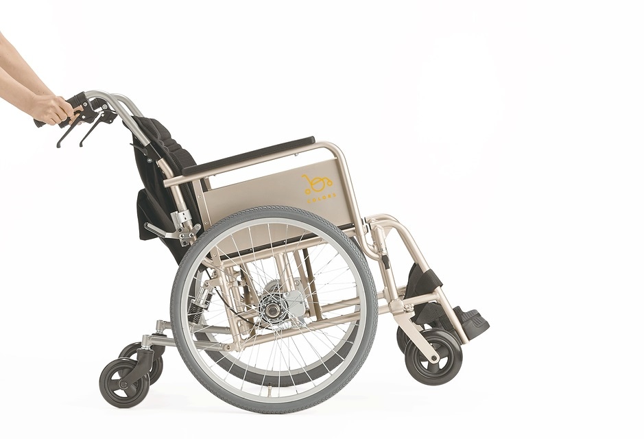 車いす　介助式 アルミ介助車いす　NAH-446W 座幅40　PM-Y1 日進医療器 取寄品 JAN 36NAH446W0004　介護福祉用具 日進医療器NAH-400シリーズ NAHseries NAH-446A ｜車いすの格安通販