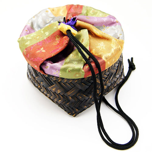 仕服付竹篭 和装バッグ 野点用 茶道具 茶器 茶筅 茶碗 棗 古帛紗 袱紗 茶巾 炭道具 灰 茶道具類 柄杓 水指 掛け軸 茶の湯道具 抹茶 お点前 水屋 お稽古