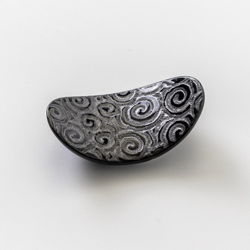 箸置き 楕円渦唐草 黒